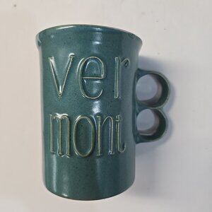 Vintage Bennington Potters 4” Trigger 2-Finger Mug Teal Green D GIL “VERMONT”